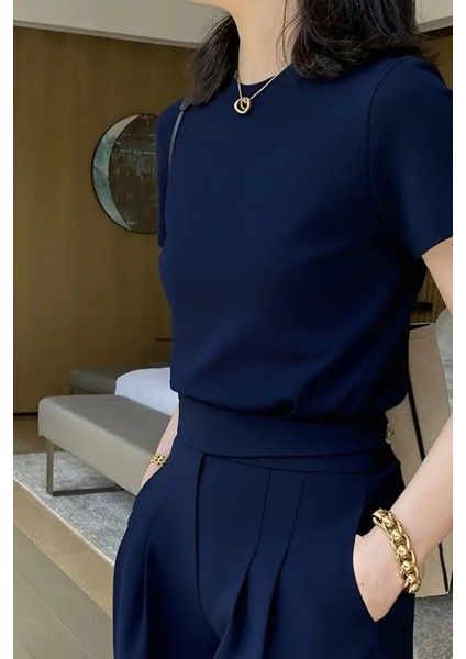 Lacivert Bisiklet Yaka Basic Kadın Tişört fiyatları