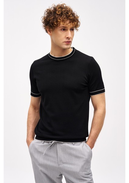 Siyah Standart Fit Dar Kalıp Bisiklet Yaka Düz Kısa Kollu Triko Tişört indirimleri
