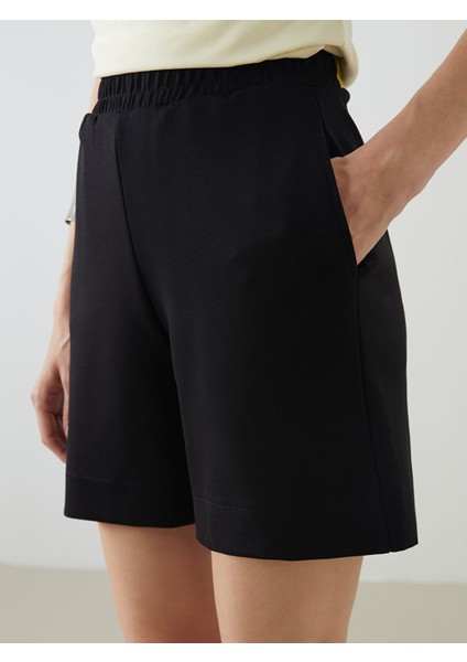 Yeni Sezon Beli Lastikli Kadın Şort modelleri