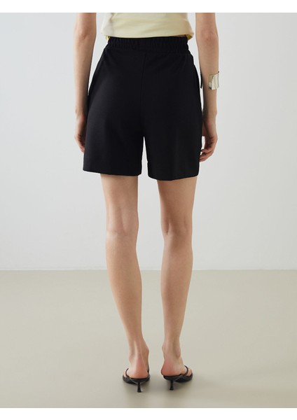 Yeni Sezon Beli Lastikli Kadın Şort fırsatları