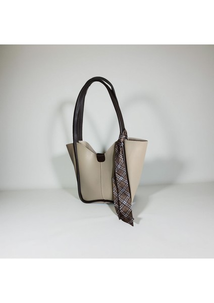 Kadın Fular Detaylı Yavrulu Omuz Çantası modelleri