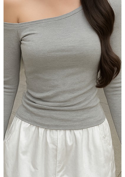 Gri Kadın Düşük Omuz Kayık Yaka Dar/slim Uzun Kollu T-Shirt fiyatları