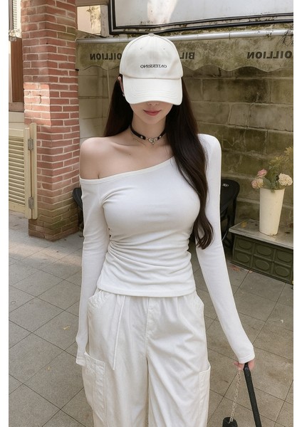 Beyaz Kadın Düşük Omuz Kayık Yaka Dar/slim Uzun Kollu T-Shirt fiyatları