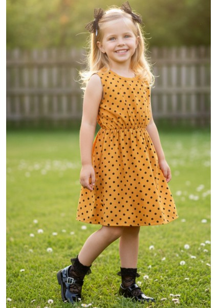 0007 - Kız Çocuk Puanlı Hardal Elbise Siyah Dantel Toka Takım