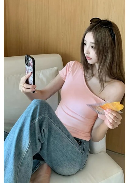 Pembe Kadın Düşük Omuz Kayık Yaka Dar/slim Likralı T-Shirt fiyatları