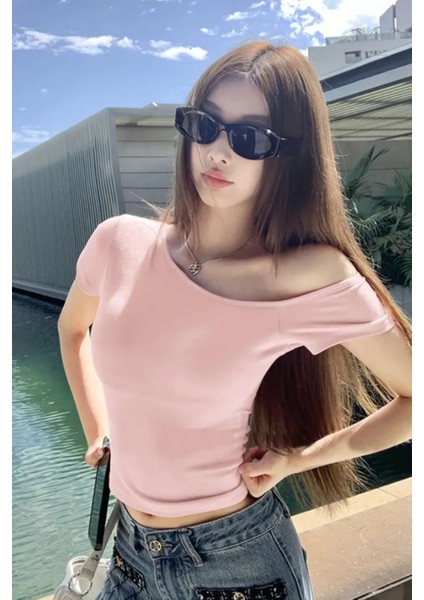Pembe Kadın Düşük Omuz Kayık Yaka Dar/slim Likralı T-Shirt fırsatları