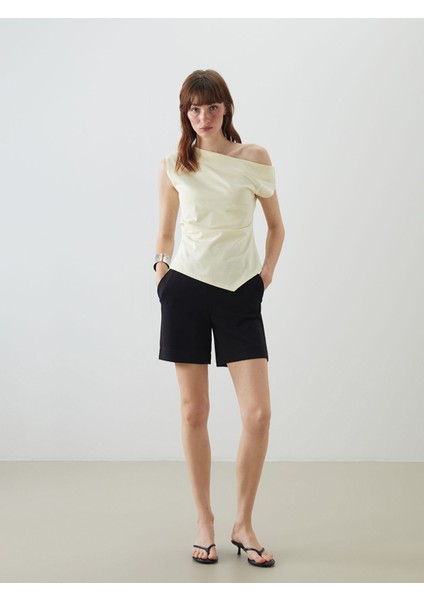 Yeni Sezon Beli Lastikli Kadın Şort