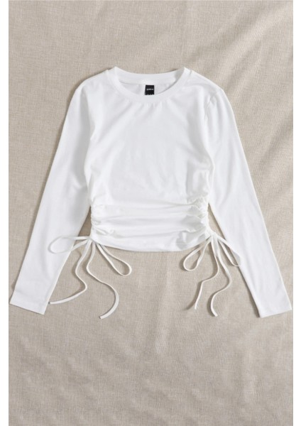 Kadın Beyaz Büzme Ip Detaylı Bisiklet Yaka Uzun Kollu T-Shirt indirimleri