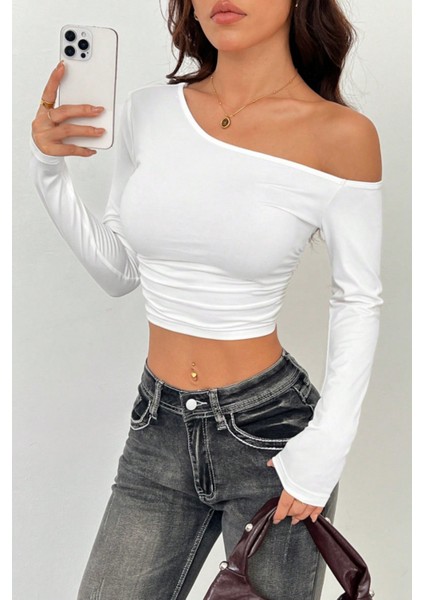 Kadın Asimetrik Yaka Uzun Kollu Crop T-Shirt Beyaz fırsatları