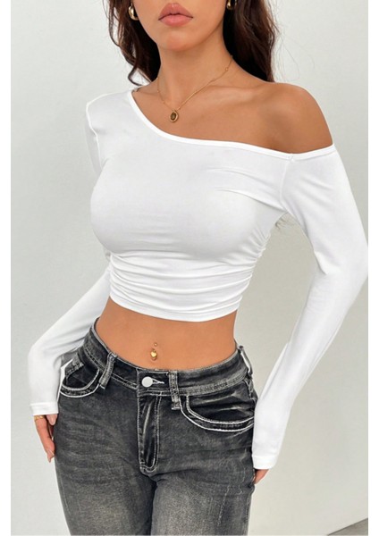Kadın Asimetrik Yaka Uzun Kollu Crop T-Shirt Beyaz indirimleri