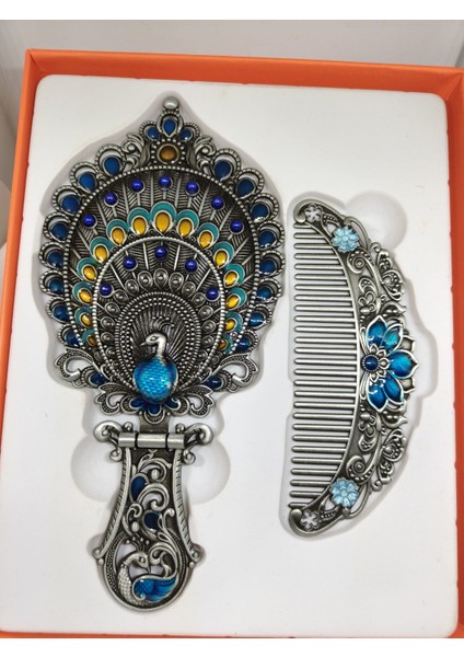 Metal Tavus Kuşu Tüyü Desenli El Aynası ve Tarak Seti (17 x 7.5 Cm) fiyatları
