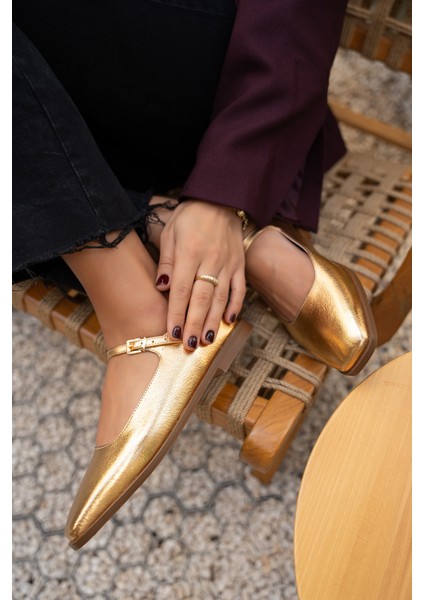 Flue Gold Kadın Tokalı Düz Babet indirimleri