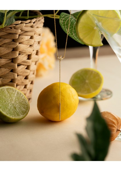 925 Ayar Gümüş Altın Renkli Zirkon Çiçek Detaylı Y Kolye – Minimal Zarif Lariat Kolye -Silveria Jewels