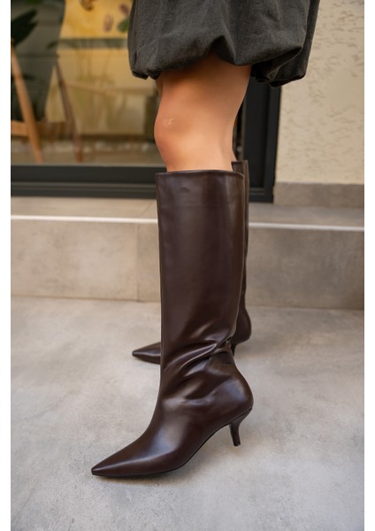 Polka Acı Kahve Deri Sivri Burun Düz Çizme modelleri