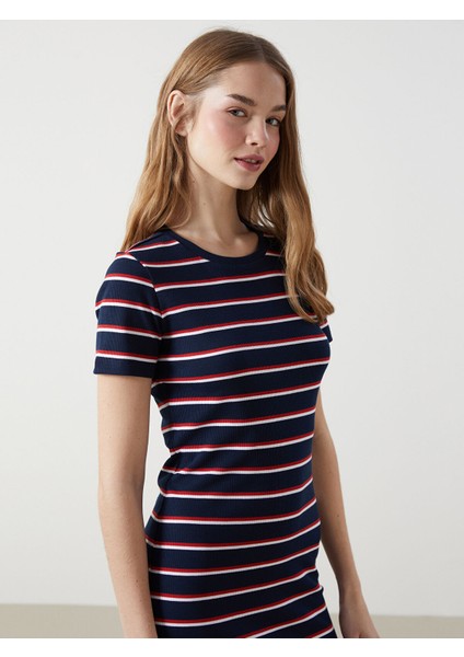 Yeni Sezon Bisiklet Yaka Çizgili Elbise fiyatları