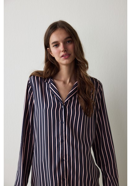 Lacivert Çizgili Gömlek Yaka Uzun Kollu Pijama Takımı fiyatları