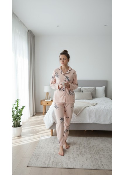Yaprak Baskılı Önden Düğmeli Kadın Polar Pijama Takımı