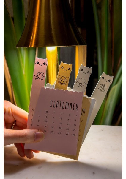 2026 Ingilizce Kedi Temalı Takvim, Masa Takvimi Ingilizce Özel Tasarım 2026 Yılı Takvimi modelleri