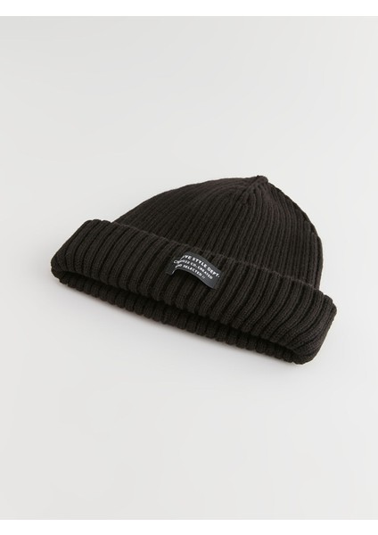 Yeni Sezon Etiket Detaylı Erkek Bere fiyatları