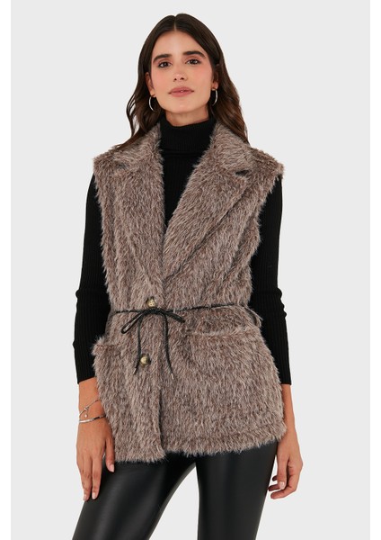Via Dante Regular Fit Kruvaze Yaka Bağlama Detaylı Kürk Yelek Bayan Yelek 68821807 indirimleri