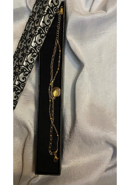 Tek Taşlı Yonca Toplu Çift Zincir Altın Rengi Çelik Bileklik modelleri