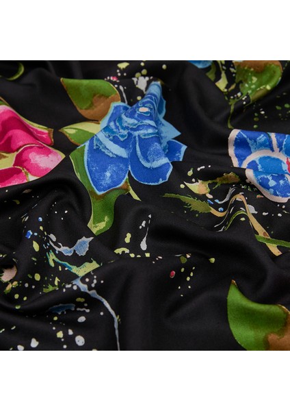 Yaz Bahçesi Desenli Ipek Şal modelleri