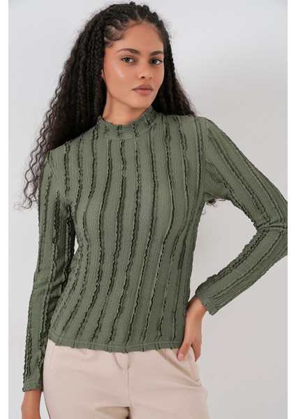 Kadın Bdart Dokulu Slim Fit Dik Yaka Bluz Haki Yeşil
