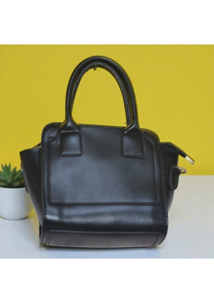 Kadın Siyah Mini Kol & Omuz Çantası – Şık Yapı Detaylı Küçük Boy Askılı Çanta