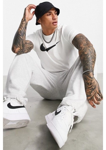 Nsw Clup Tee Swoosh Erkek Pamuklu Beyaz Tişört fırsatları