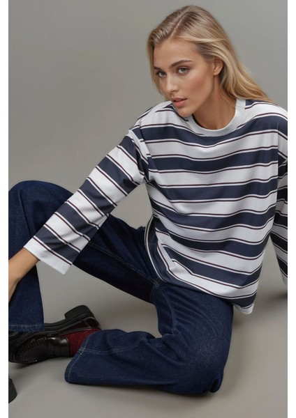 Kadın Çizgili Yuvarlak Yaka Uzun Kollu Tişört Mavi