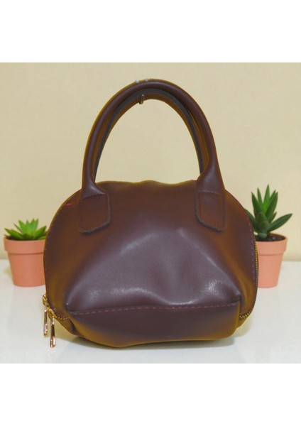 Kadın Mini Oval El ve Omuz Çantası – Şık Deri Görünümlü Model fiyatları