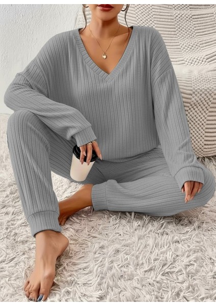 Kadın Uzun Kollu V Yakalı Kaşkorse Bluz ve Pantolon Ikili Takım
