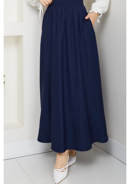 Lacivert Renk Ince Fitilli Kadife Kadın Etek Beli Lastikli 38 40 42 44 46 48 Bedenlere Uyumludur.