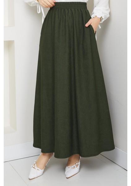 Yeşil Renk Ince Fitilli Kadife Kadın Etek Beli Lastikli 38 40 42 44 46 48 Bedenlere Uyumludur.