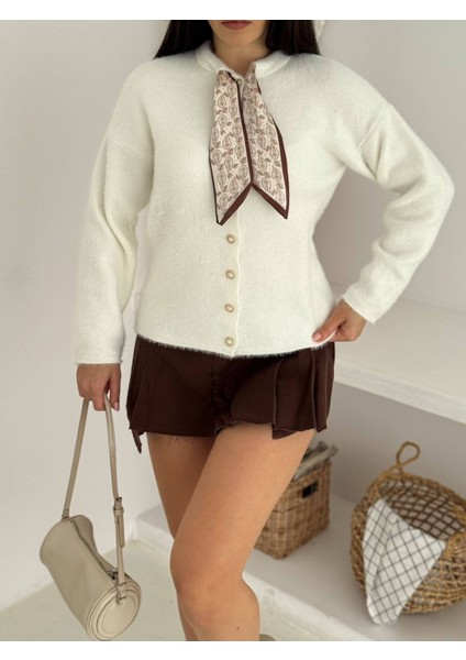 Fularlı Yumoş Triko Hırka fırsatları