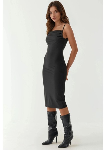 Kadın Degaje Yaka Bodycon Midi Elbise Siyah