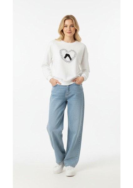Kalp Kurdele Detaylı Üç Iplik Orta Boy Kadın Sweatshirt