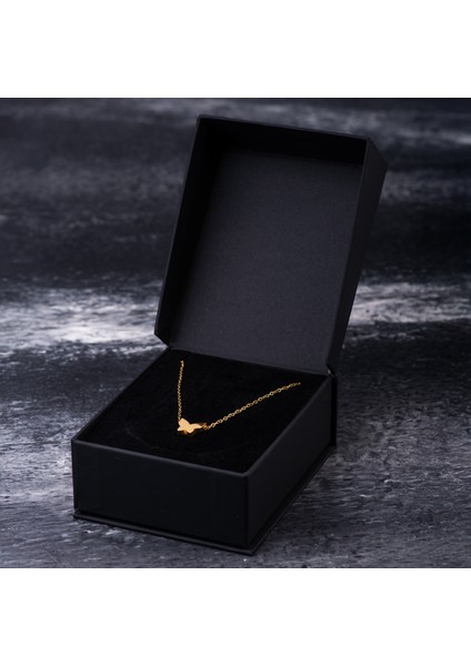 Kelebek Figürlü Altın Renk Çelik Kadın Kolye – Romantik ve ZarifTasarım Kolyesi fırsatları