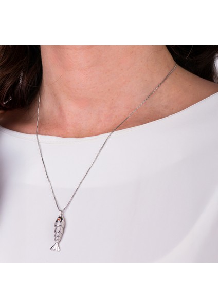 Gümüş Renk Balık Figürlü Çelik Kadın Kolye – Zarif, Sembolik veModern Şıklık Kolyesi modelleri