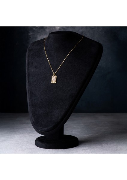 Ay Yıldız ve Renkli Taş Detaylı Dikdörtgen Figürlü Altın Renk ÇelikKadın Kolye – Zarif, Işıltılı ve Modern Şıklık Kolyesi fiyatları