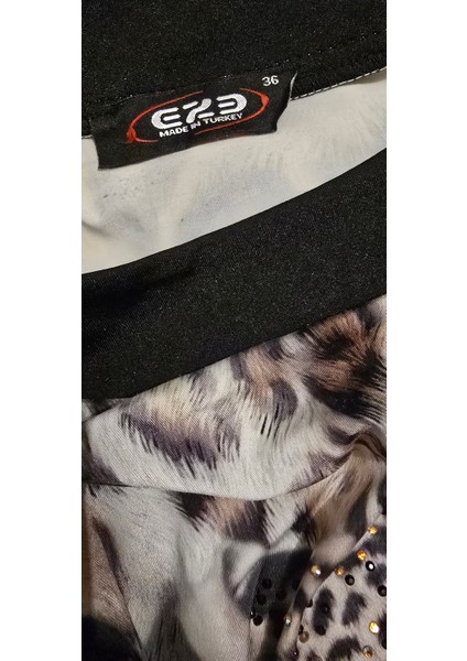 Leoparlı Taşlı Bluz fırsatları