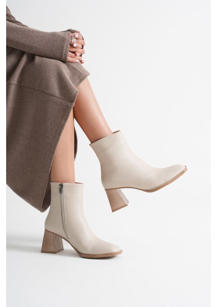 Alenro Kadın Bej Topuklu Bot