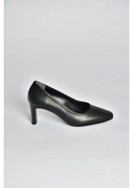 V820522709 Siyah Kalın Topuklu Kadın Ayakkabı