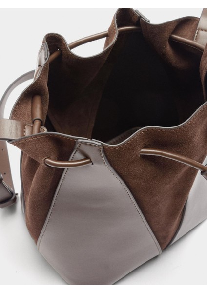 Deri Detaylı Orta Boy Bucket Çanta modelleri