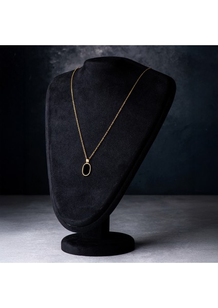 Siyah Oval Figürlü Altın Renk Çelik Kadın Kolye – Zamansız ve ŞıkTasarım Kolyesi
