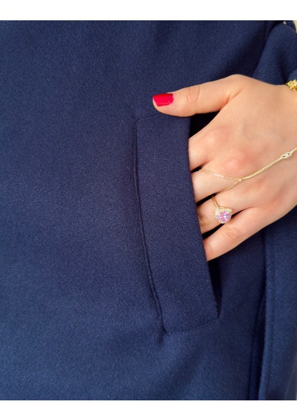 Kadın Kruvaze Yaka Belden Bağlamalı Oversize Kaşe Kaban indirimleri