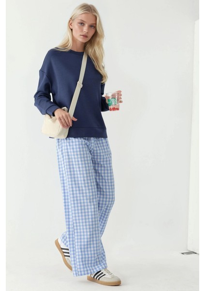 Kadın Geniş Paça Ekose Kareli Pantolon Bebek Mavisi