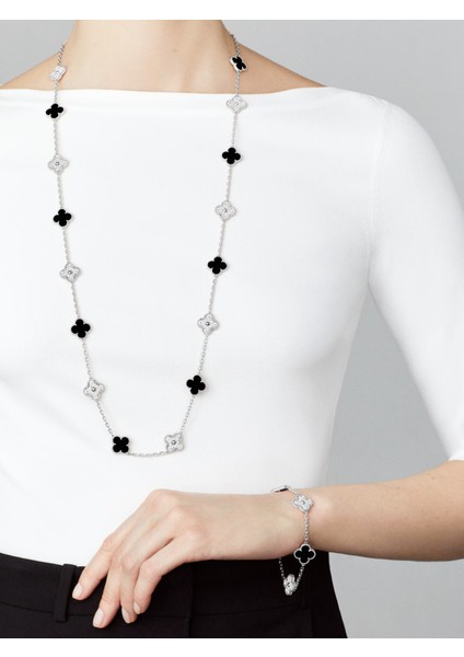 Van Cleef & Arpels Vintage Alhambra Bileklik, 5 Motif Yonca 925 Ayar Gümüş, Siyah Oniks ve Zirkon Taşlı fiyatları