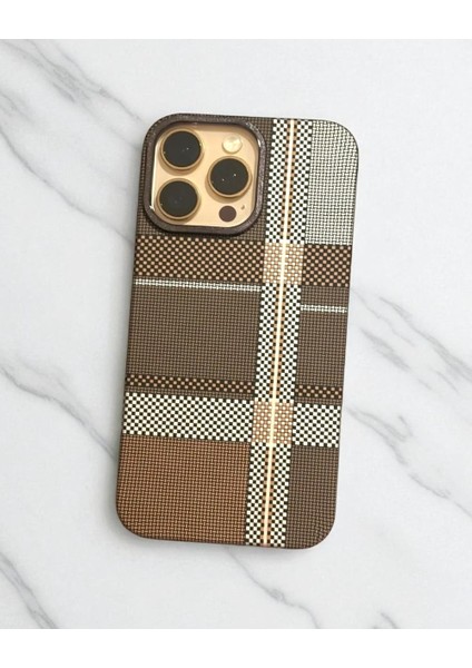 Iphone Uyumlu Lens Hediyeli İnce Karbonfiber Magsafe Destekli Kılıf