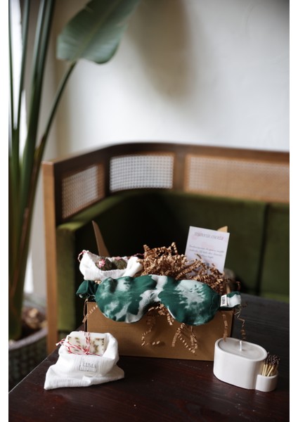 Luma Touch Kiraz-Vişne Çekirdekli Lavantalı Göz Maskesi, Doğal Mum, Blossom Tea & Meditasyon Seti fiyatları